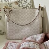COACHの白バッグと、53歳の私の小さな革命